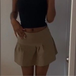 Brown/tan mini skirt